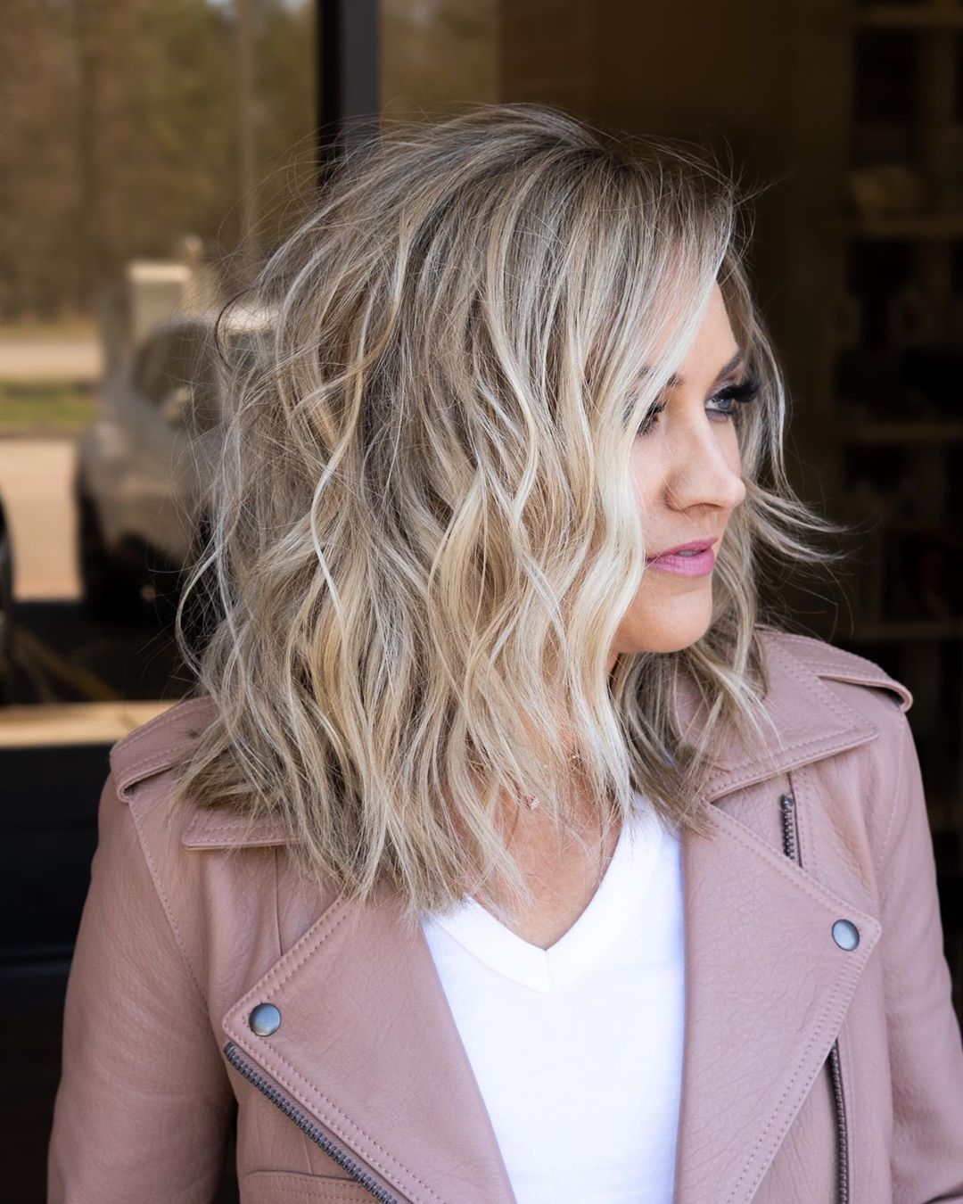Fashionable spring haircuts for women 40-50 years old: 36 chic ideas