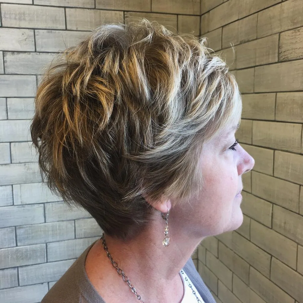 Layered haircuts for short hair for ladies 40-50 years old: 12 fashion ...