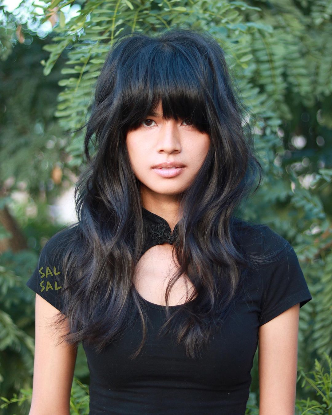 Black hair: 35 most elegant and mysterious options