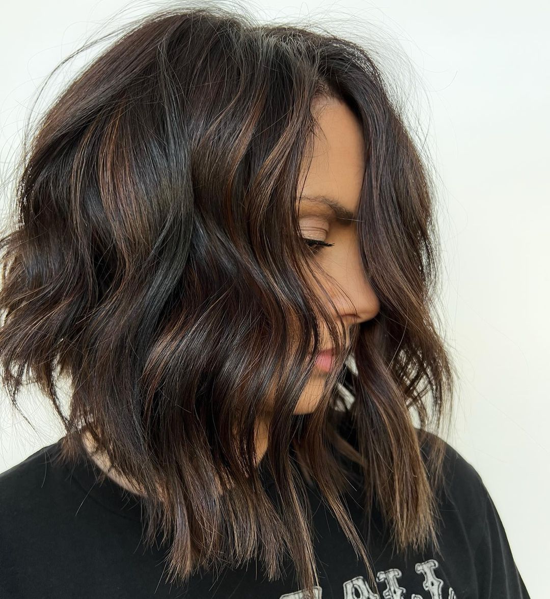 Dark haircuts for wavy and curly hair: 20 best new products