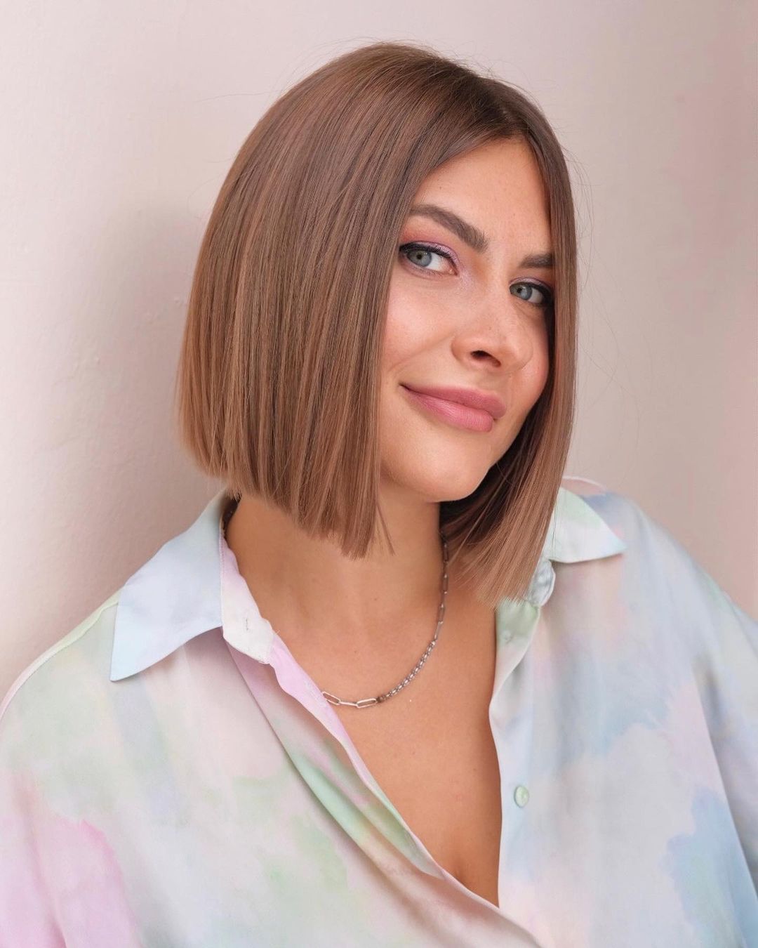 Fashionable haircuts without bangs in summer 2023: the most popular and beautiful ideas