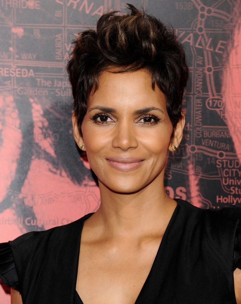 Halle Berry hairstyles photo 5